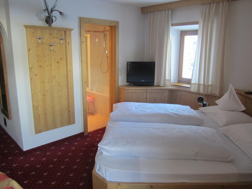 Hotel Ronce Ortisei Rum bild